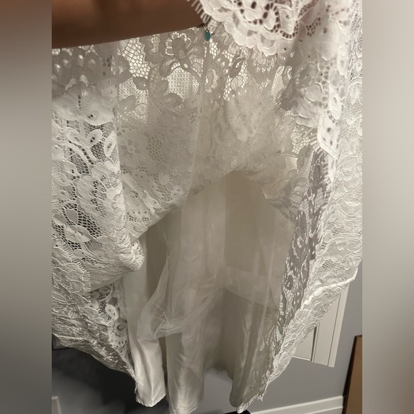 Lace Dress - Picture 3 of 4